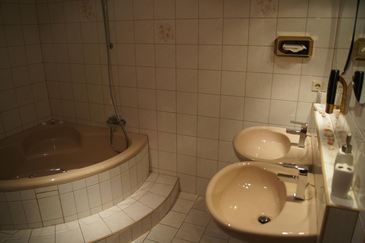Hotel Draschwitz Екстериор снимка